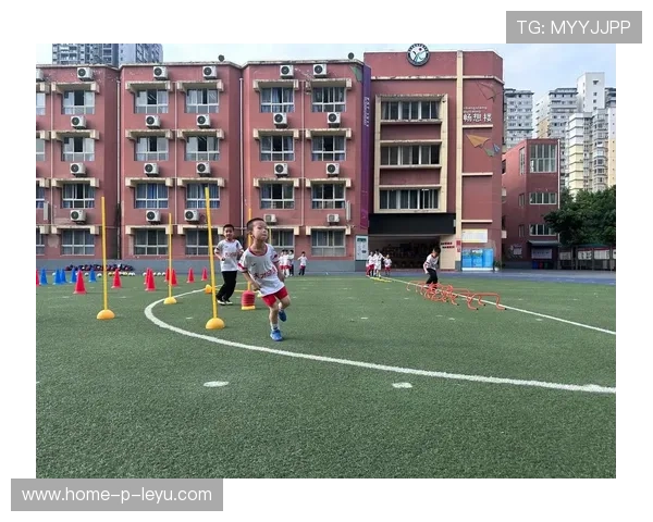 足球学院完善青训守门员教学视频库建设，足球守门员培训班